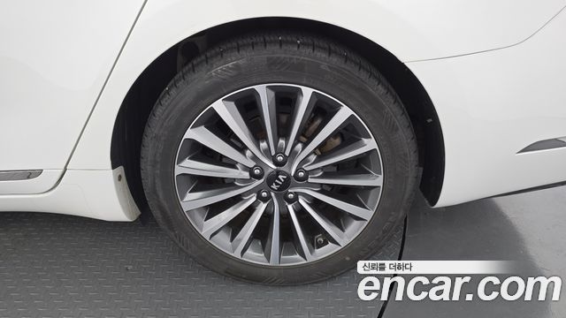Kia K7 2.4 GDI Limited 2017 — фото 21