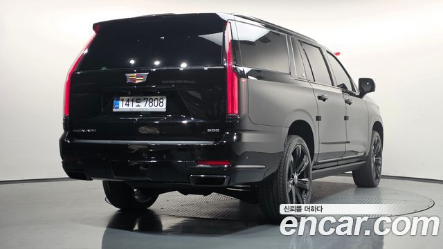 Cadillac Escalade (V) 6.2 ESV ESV Sports Platinum 2025 — фото 2
