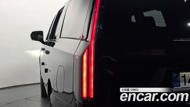 Cadillac Escalade (V) 6.2 ESV ESV Sports Platinum 2025 — фото 23