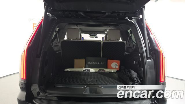 Cadillac Escalade (V) 6.2 ESV ESV Sports Platinum 2025 — фото 33