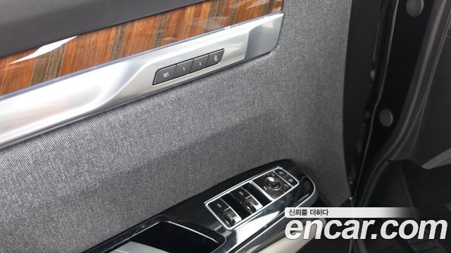 Cadillac Escalade (V) 6.2 ESV ESV Sports Platinum 2025 — фото 37