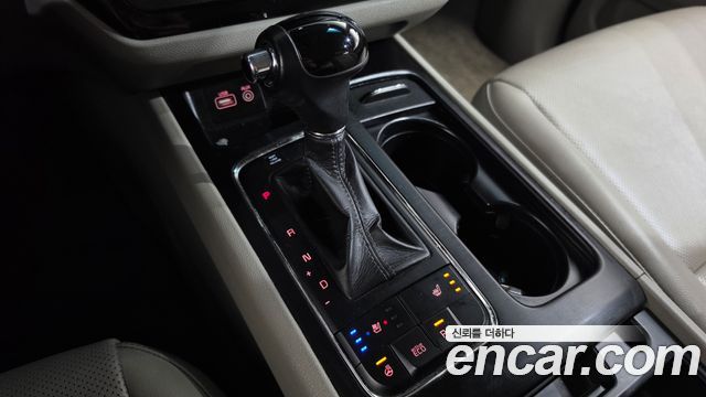 Kia Carnival 9-seater Luxury 2016 — фото 9
