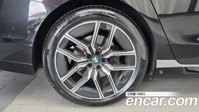 BMW 7 Series (G70) 740i sDrive M Sport 2023 — фото 5