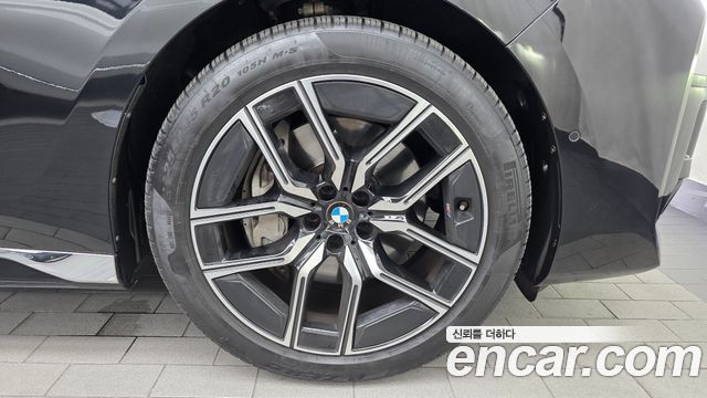 BMW 7 Series (G70) 740i sDrive M Sport 2023 — фото 21