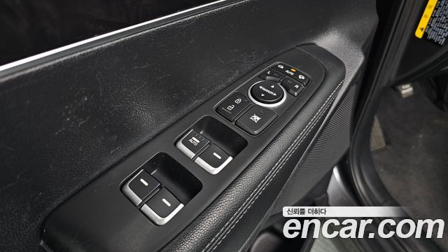 Kia Sorento Diesel 2.0 2WD Prestige 2015 — фото 16
