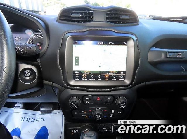 Jeep Renegade 2.4 80th Edition AWD 2021 — фото 18