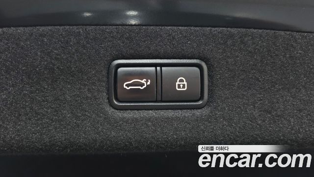 Genesis EQ900 3.8 GDI AWD Premium Luxury 2018 — фото 21