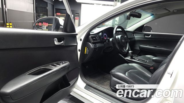 Kia K5 (II) LPI MX Prestige 2018 — фото 10
