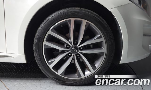 Kia K5 (II) LPI MX Prestige 2018 — фото 21