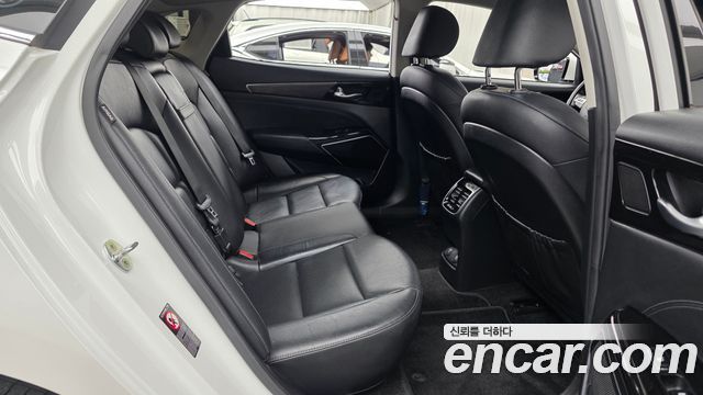 Kia K7 Premier 2.5 GDI Noblesse 2020 — фото 11