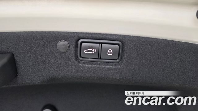 Kia K7 Premier 2.5 GDI Noblesse 2020 — фото 34