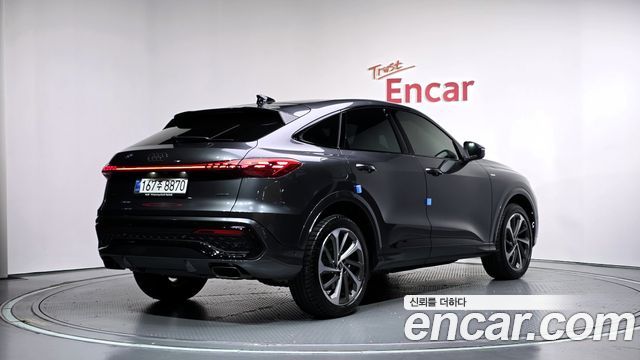Audi Q5 (80A) 40 TFSI Quattro Sportback S Line 2025 — фото 2