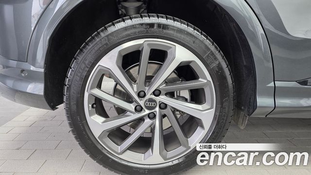 Audi Q5 (80A) 40 TFSI Quattro Sportback S Line 2025 — фото 5