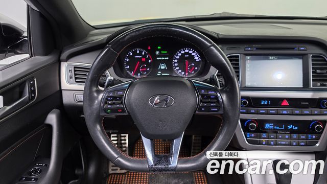 Hyundai Sonata (LF) 2.0 Turbo Exclusive 2015 — фото 13
