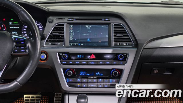 Hyundai Sonata (LF) 2.0 Turbo Exclusive 2015 — фото 15