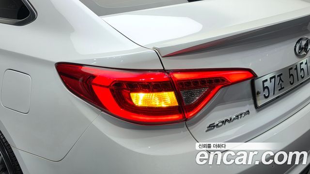 Hyundai Sonata (LF) 2.0 Turbo Exclusive 2015 — фото 23
