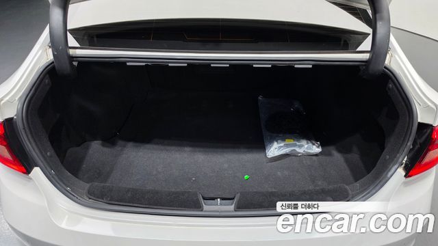 Hyundai Sonata (LF) 2.0 Turbo Exclusive 2015 — фото 29