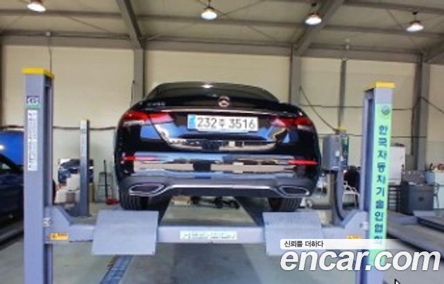 Mercedes-Benz E-Class (W213) E250 AMG Line 2023 — фото 2
