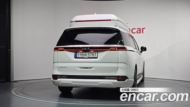 Kia Carnival (IV) Gasoline 7-seater Limousine(Special vehicle) 2023 — фото 4
