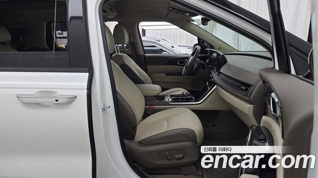 Kia Carnival (IV) Gasoline 7-seater Limousine(Special vehicle) 2023 — фото 15