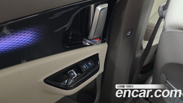 Kia Carnival (IV) Gasoline 7-seater Limousine(Special vehicle) 2023 — фото 23