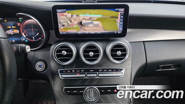 Mercedes-Benz C-Class (W205) C200 Cabriolet 2022 — фото 13