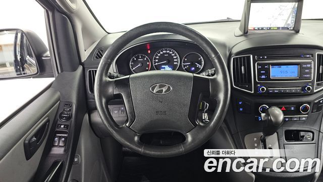 Hyundai Grand Starex Van 5-Seater Smart 2020 — фото 13