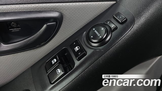 Hyundai Grand Starex Van 5-Seater Smart 2020 — фото 16