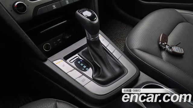 Hyundai Avante (AD) 1.6 GDI Value Plus 2018 — фото 8