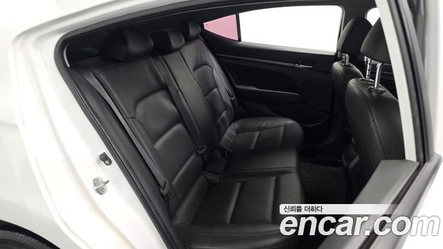 Hyundai Avante (AD) 1.6 GDI Value Plus 2018 — фото 13