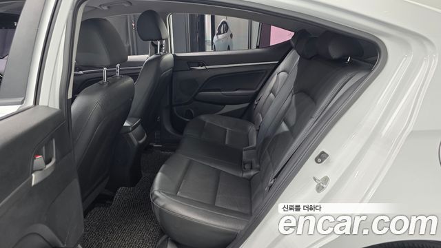 Hyundai Avante (AD) 1.6 GDI Value Plus 2018 — фото 14