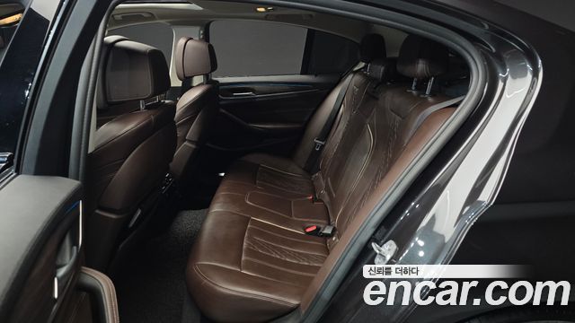 BMW 5 Series (G30) 530i xDrive Luxury Plus 2018 — фото 12