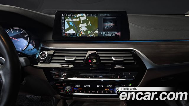 BMW 5 Series (G30) 530i xDrive Luxury Plus 2018 — фото 14
