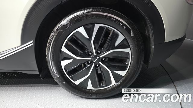 Kia EV6 Long Range Air 2022 — фото 21