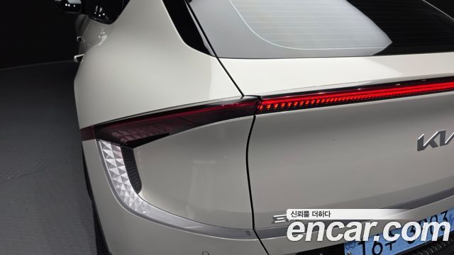 Kia EV6 Long Range Air 2022 — фото 23