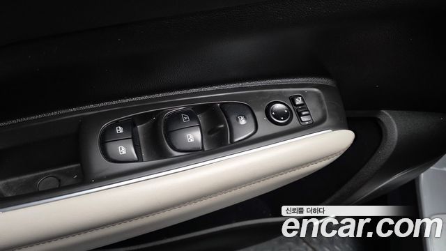 Renault Korea QM6 2.0 GDe PREMIERE 2WD 2020 — фото 30