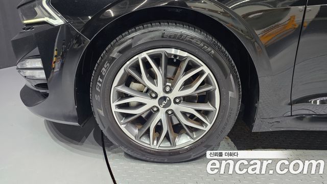 Kia K5 (III) 2.0 Trendy 2023 — фото 5