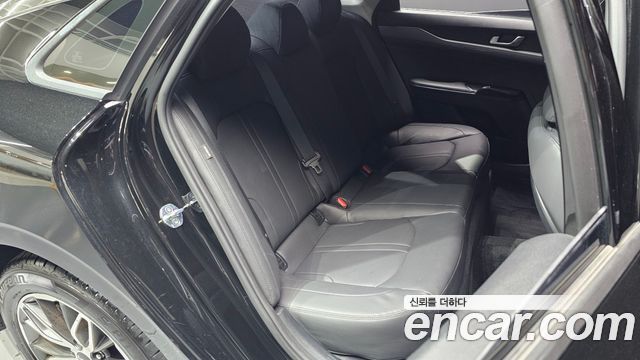 Kia K5 (III) 2.0 Trendy 2023 — фото 11