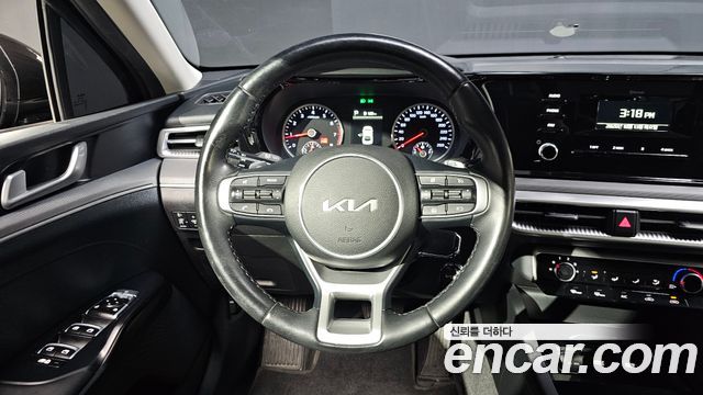 Kia K5 (III) 2.0 Trendy 2023 — фото 12