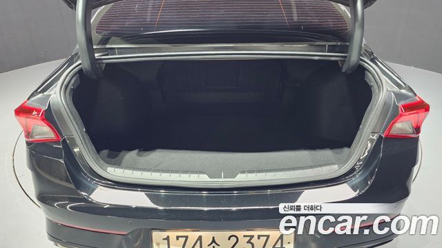 Kia K5 (III) 2.0 Trendy 2023 — фото 28