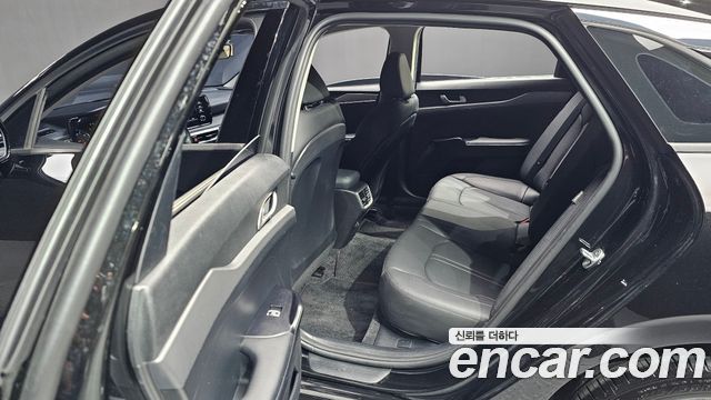 Kia K5 (III) 2.0 Trendy 2023 — фото 29