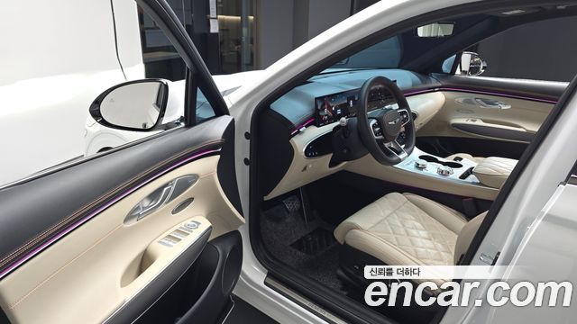 Genesis GV70 2.5T Gasoline AWD 2025 — фото 10