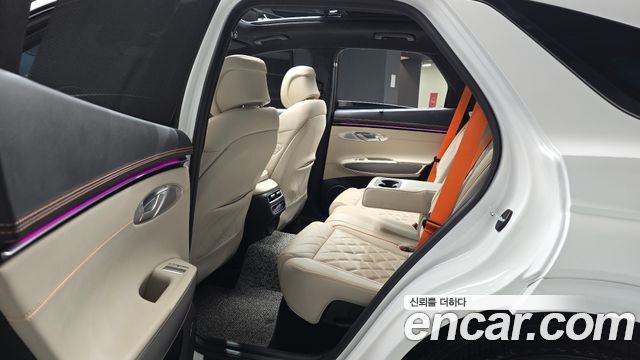 Genesis GV70 2.5T Gasoline AWD 2025 — фото 15
