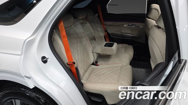 Genesis GV70 2.5T Gasoline AWD 2025 — фото 16