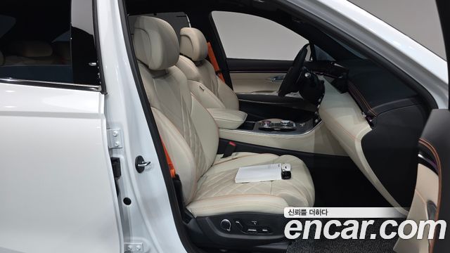 Genesis GV70 2.5T Gasoline AWD 2025 — фото 32