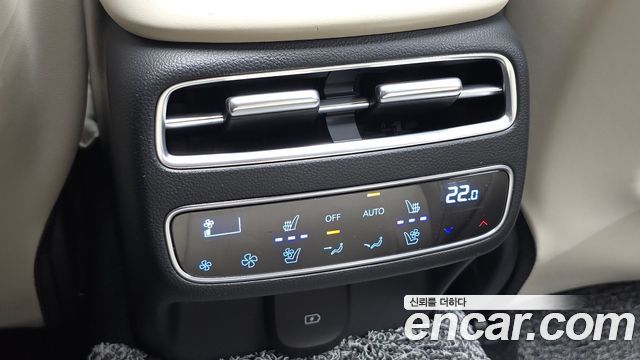 Genesis GV70 2.5T Gasoline AWD 2025 — фото 36