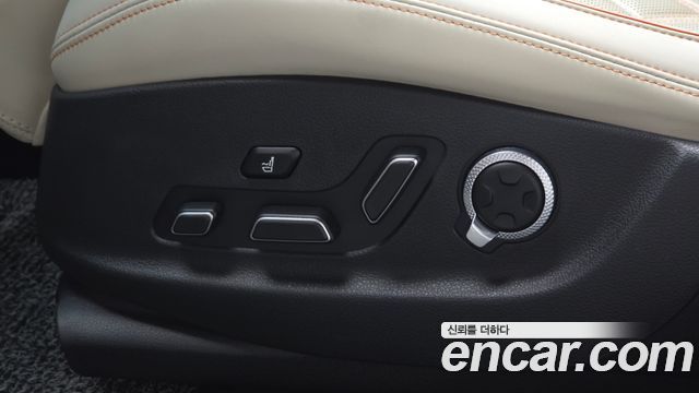 Genesis GV70 2.5T Gasoline AWD 2025 — фото 37