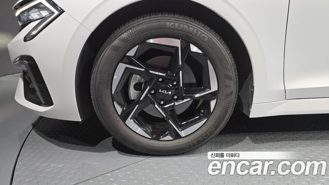 Kia K5 (III) 1.6 Turbo Prestige 2025 — фото 5