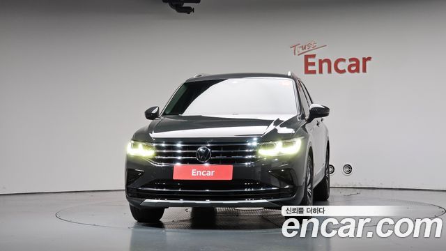 Volkswagen Tiguan (II) 2.0 TDI Premium 2022 — фото 3