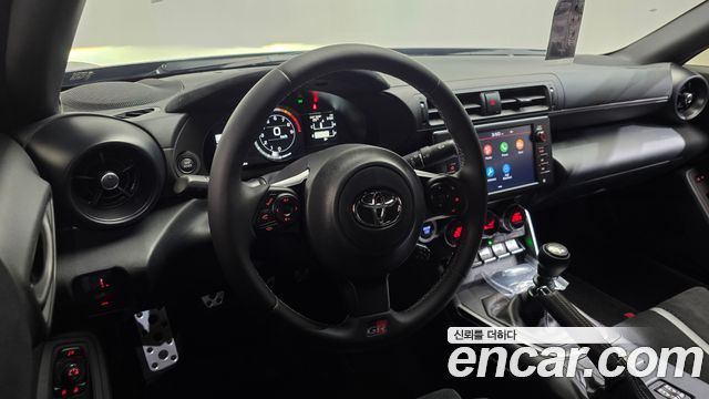 Toyota GR86 2.4 Premium 2025 — фото 14